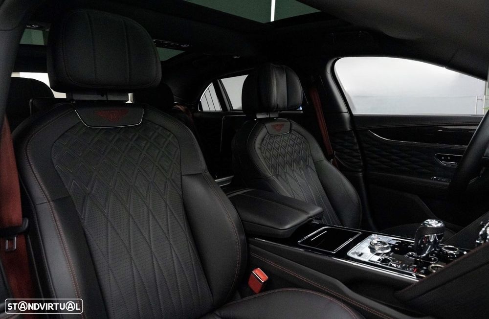 Bentley Flying Spur V8 Mulliner - 33