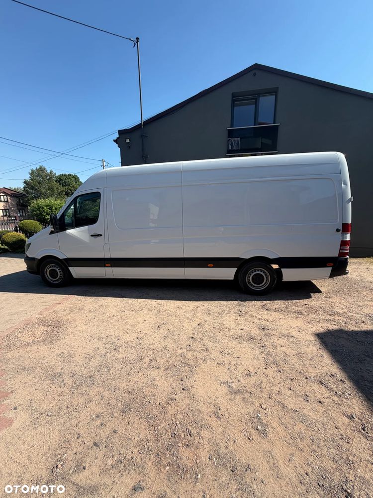 Mercedes-Benz Sprinter - 4