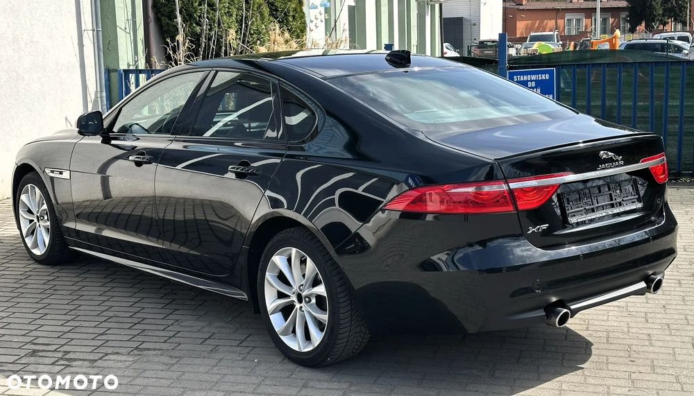 Jaguar XF 30d 300 Sport - 4