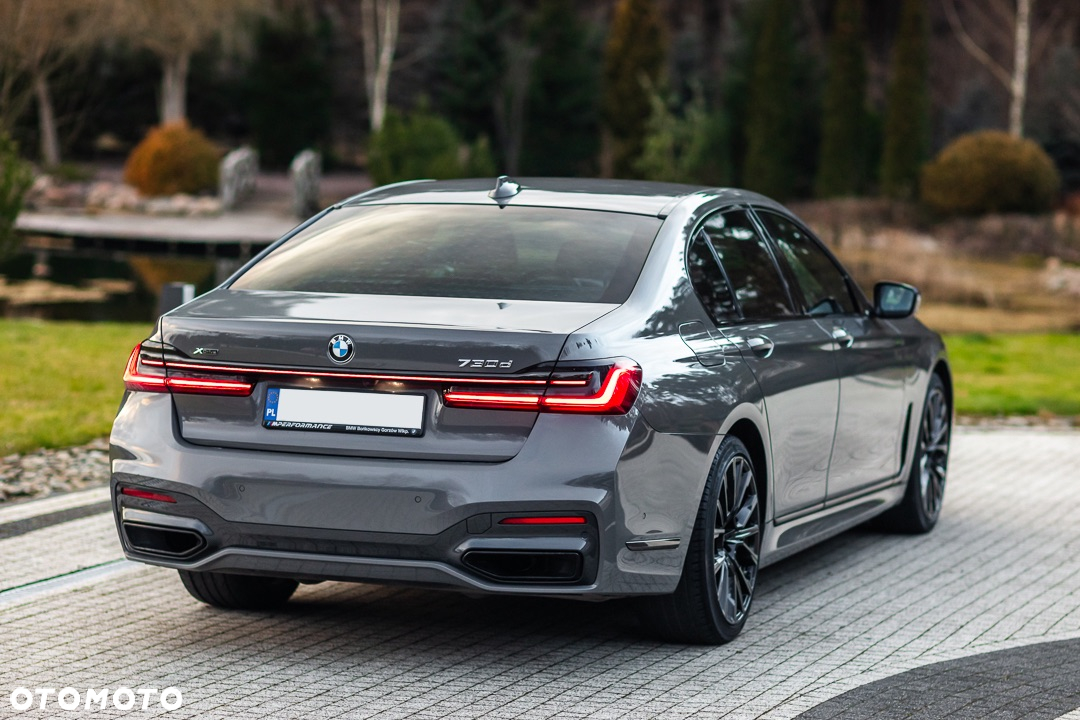 BMW Seria 7 - 12