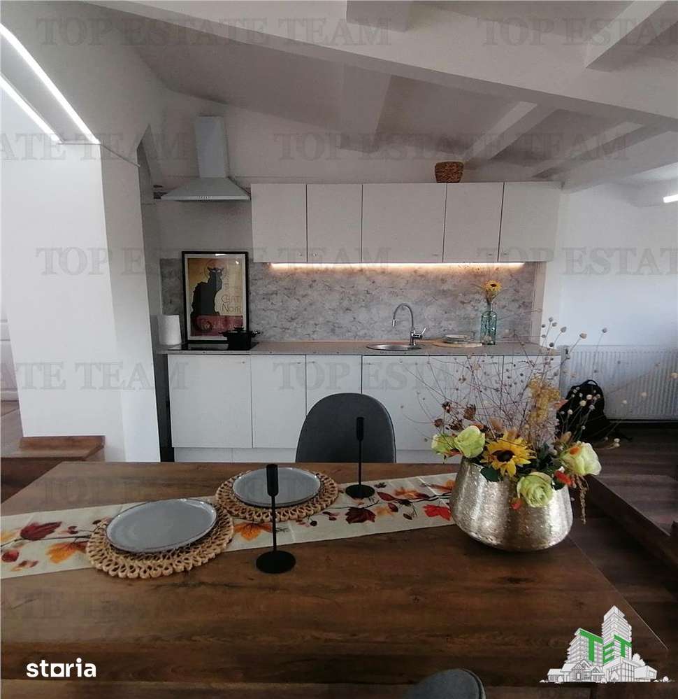 Apartament mansardabil de vanzare - Imagine principală: 3/15