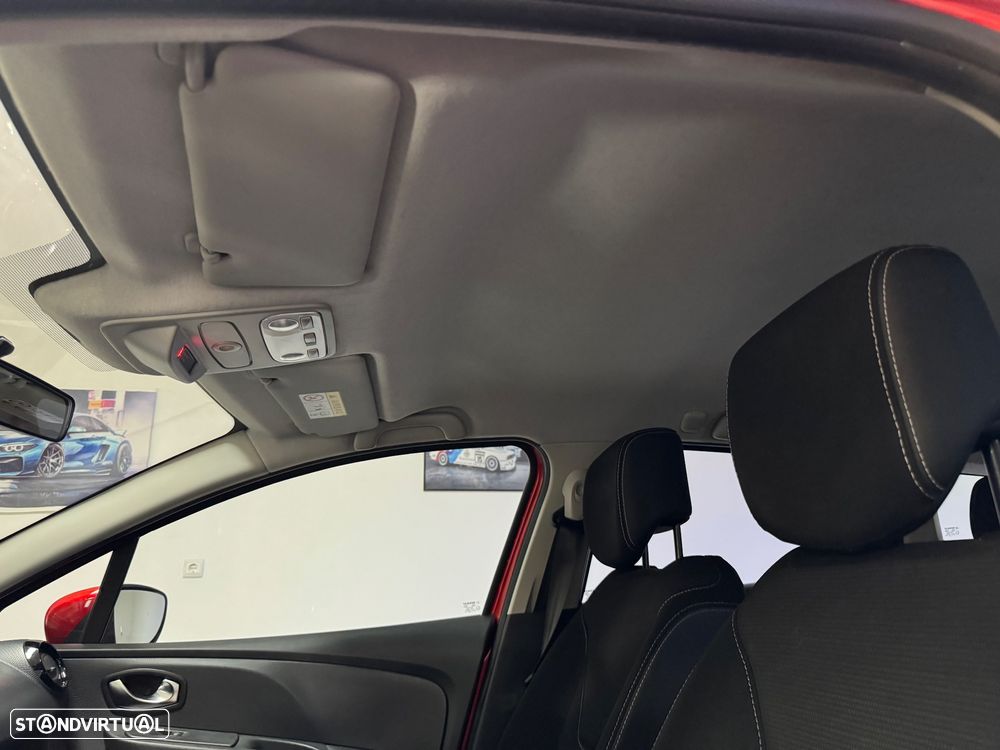 Renault Clio Sport Tourer 1.5 dCi Dynamique S - 18