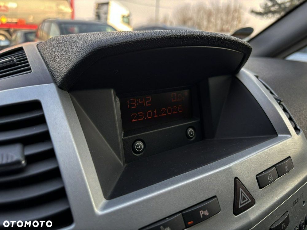 Opel Zafira 1.8 Family Plus - 15