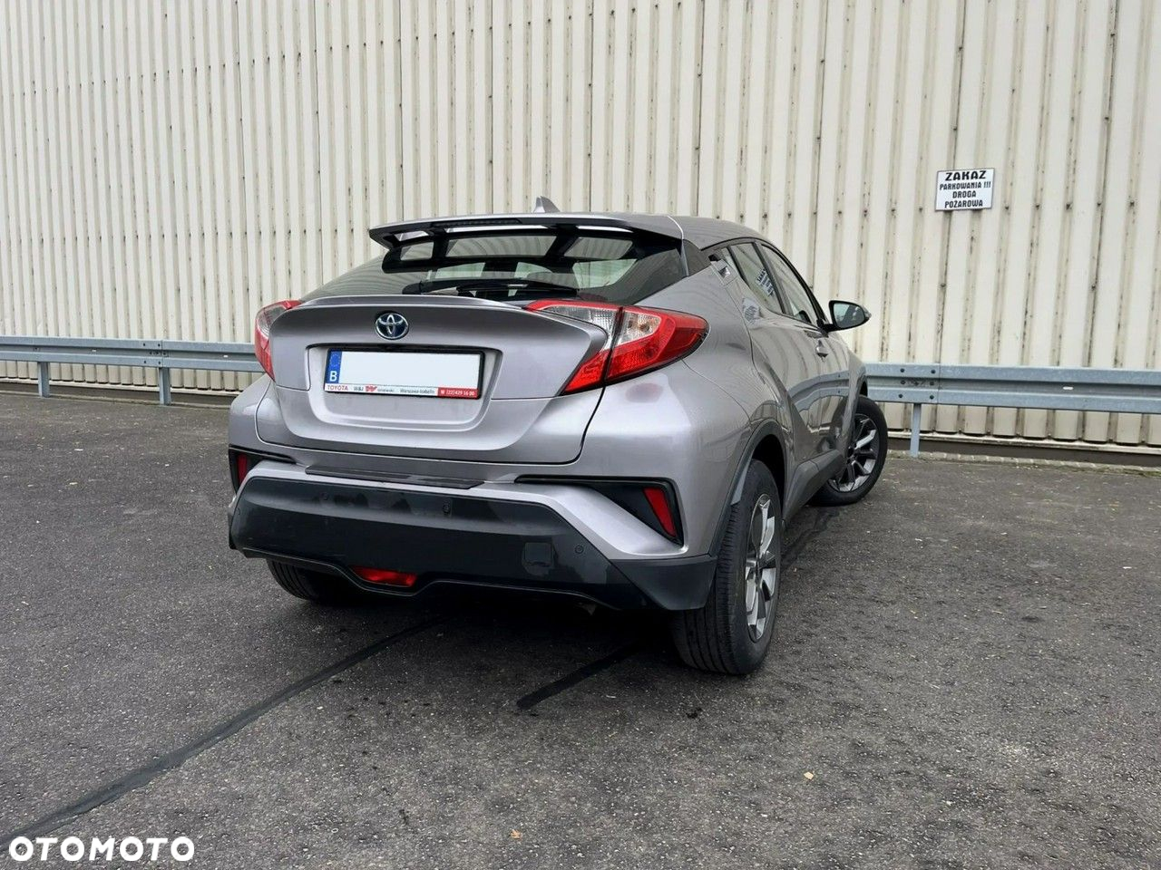 Toyota C-HR - 9