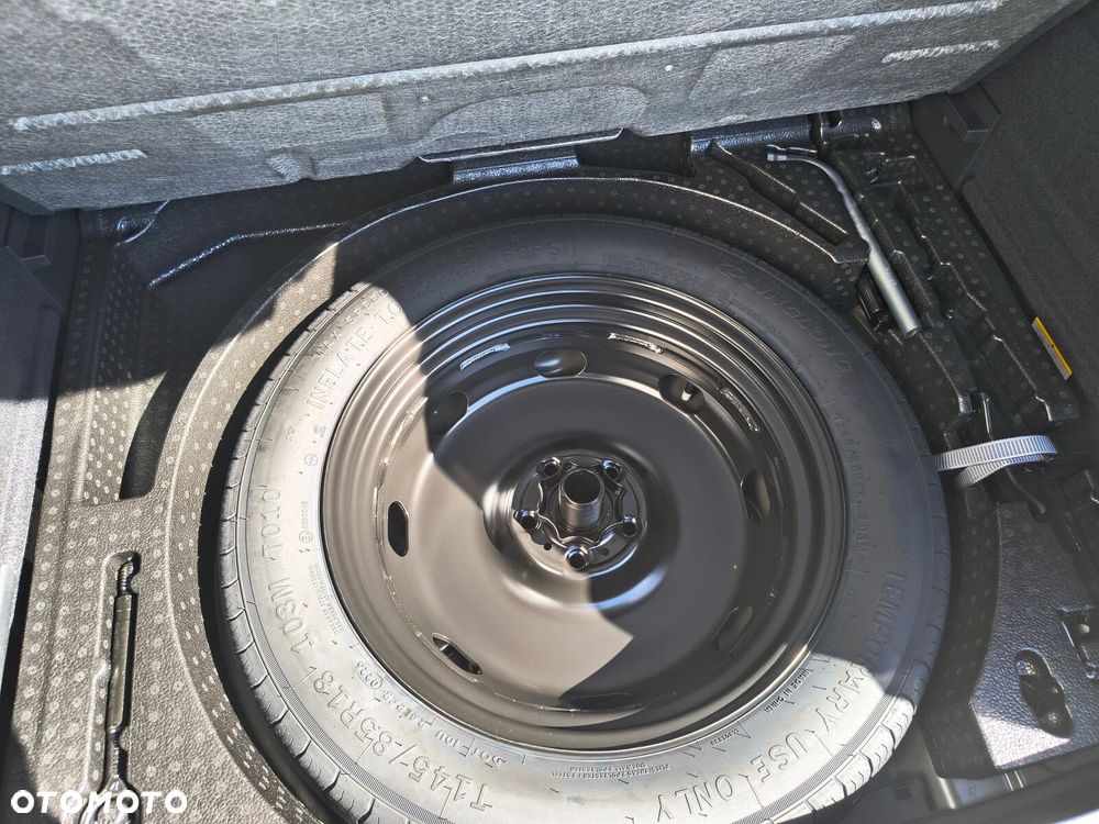 Volkswagen Tiguan - 36