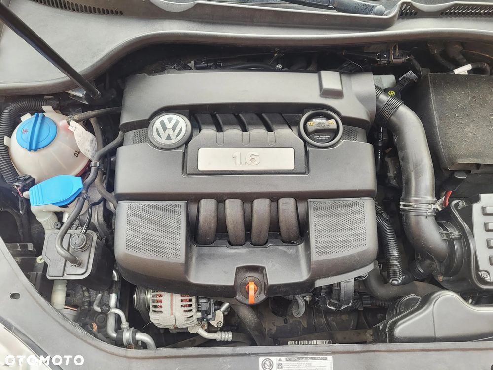 Volkswagen Golf 1.6 Tour Edition - 23