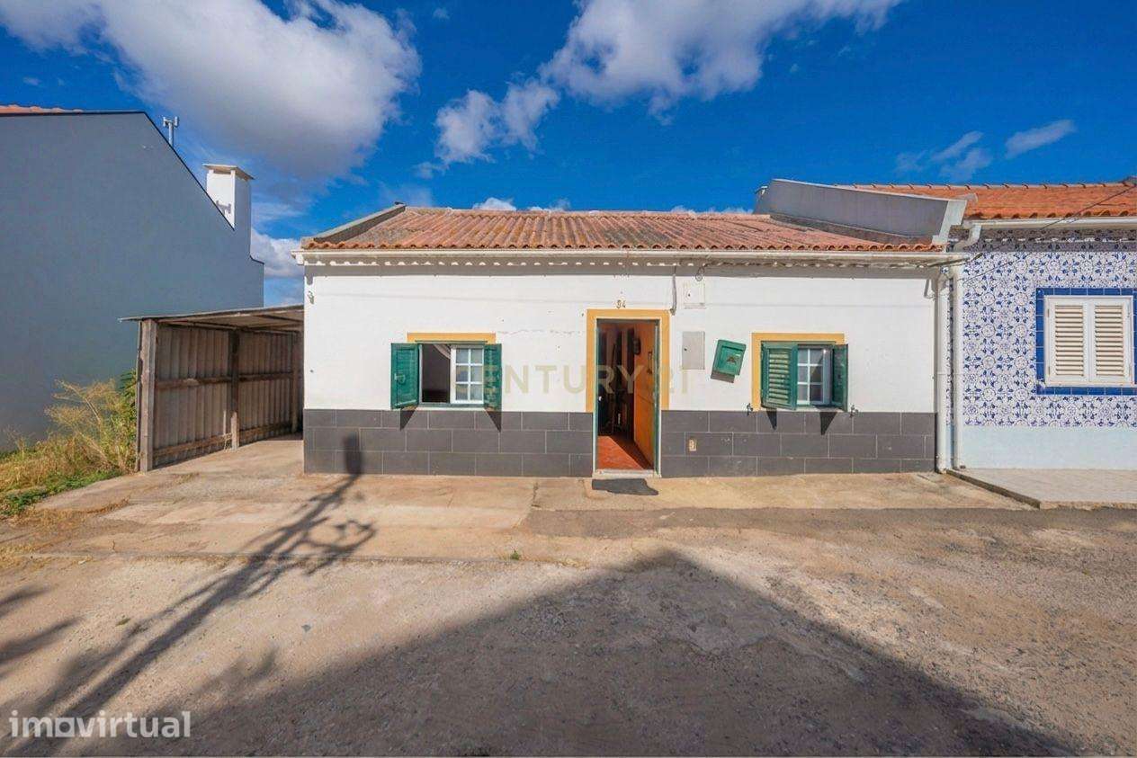 Moradia T2 com Terraço, Quintal e Vista Rio no Casal das Figueiras, Se - Grande imagem: 2/31