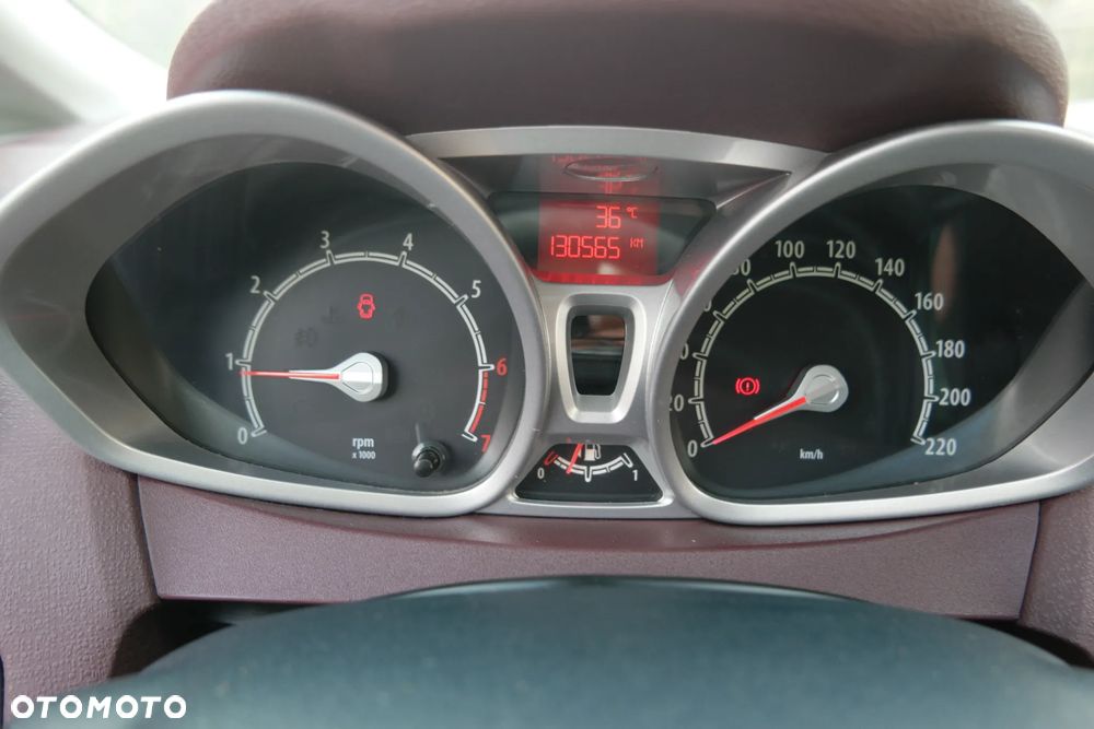 Ford Fiesta 1.25 Titanium - 30