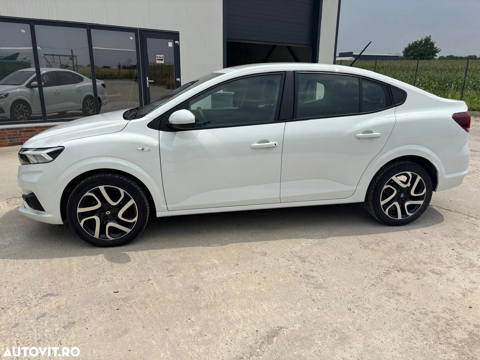 Dacia Logan TCe 90 MT6 Expression - 2