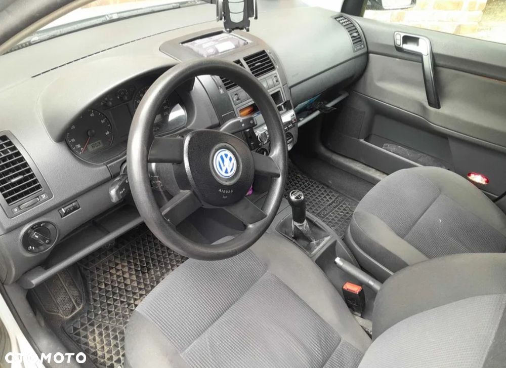 Volkswagen Polo 1.4 16V Basis - 5