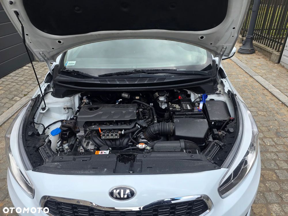 Kia Ceed 1.4 L - 16