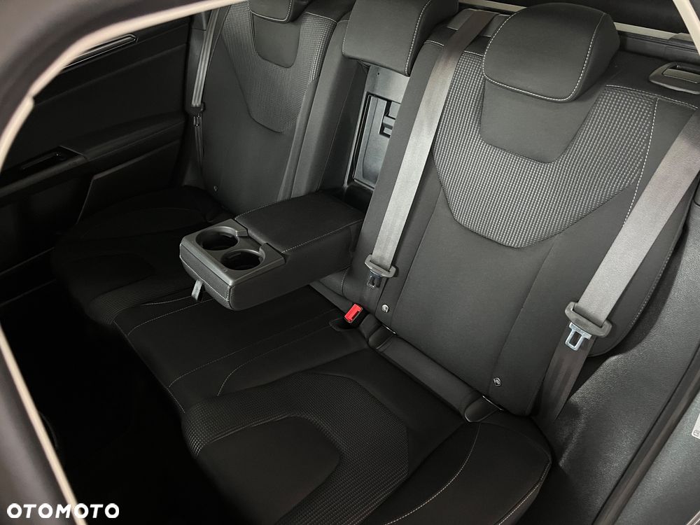 Ford Mondeo SW - 26