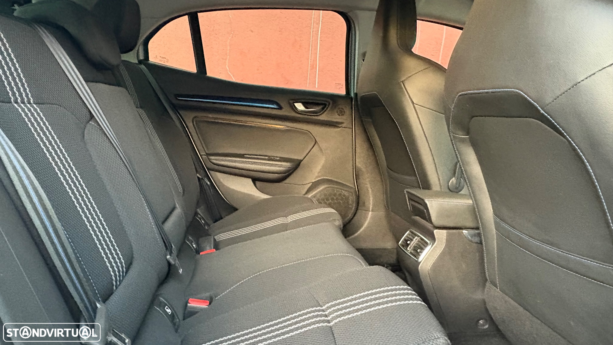 Renault Mégane 1.5 Blue dCi GT Line J18 - 10