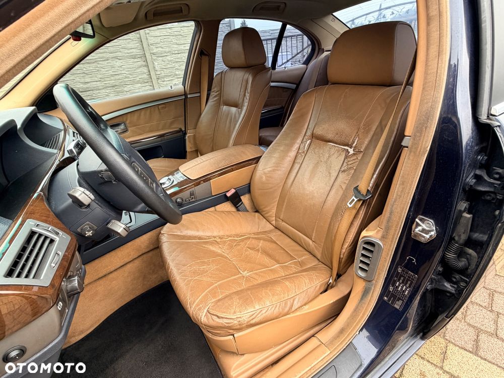 BMW Seria 7 - 33