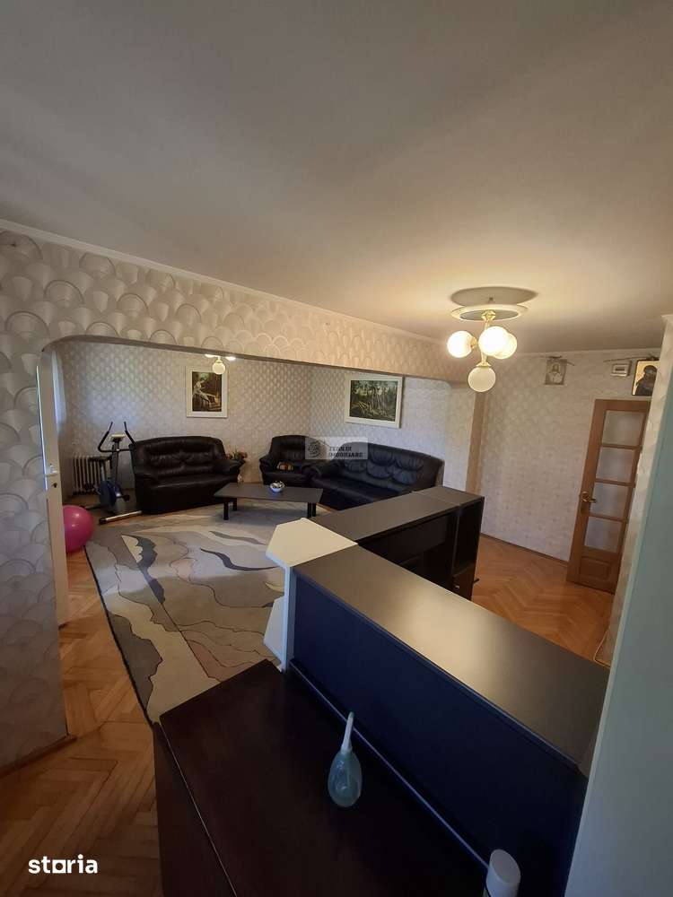 Apartament spatios de 4 camere+1 camera/etaj 2/125mp /Focsani/Finante — fotografia 3