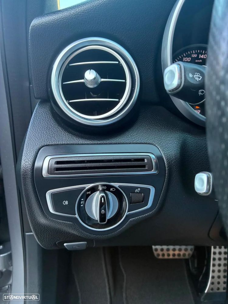 Mercedes-Benz C 300 - 11