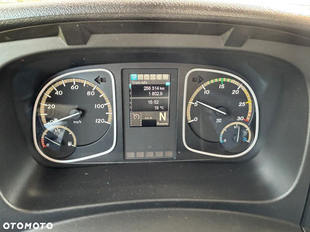 Mercedes-Benz ATEGO 1524  EURO 6 (1527, 1530) kontener z windą , idealny stan , z Niemiec - 28