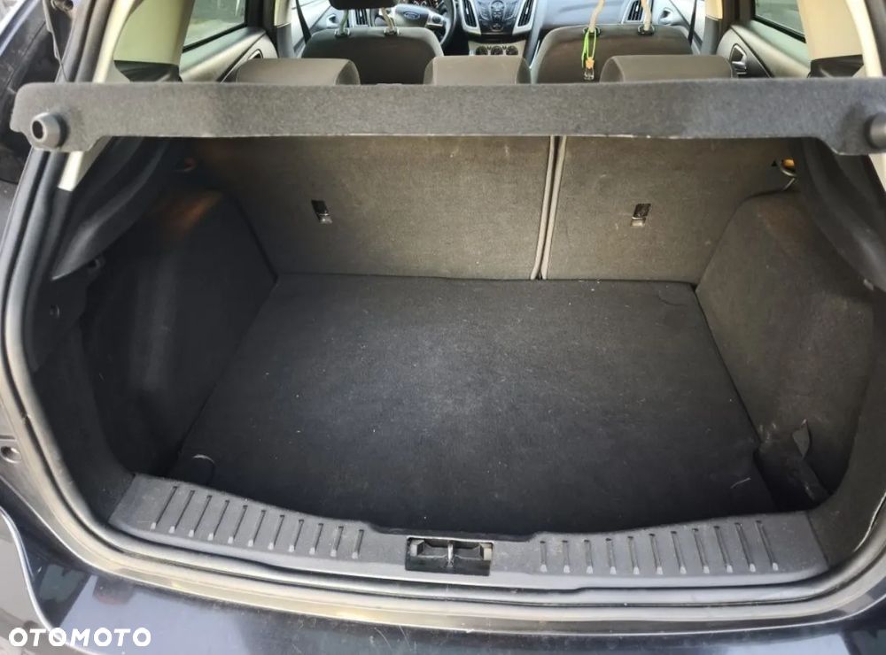 Ford Focus 1.6 TDCi Ambiente - 8