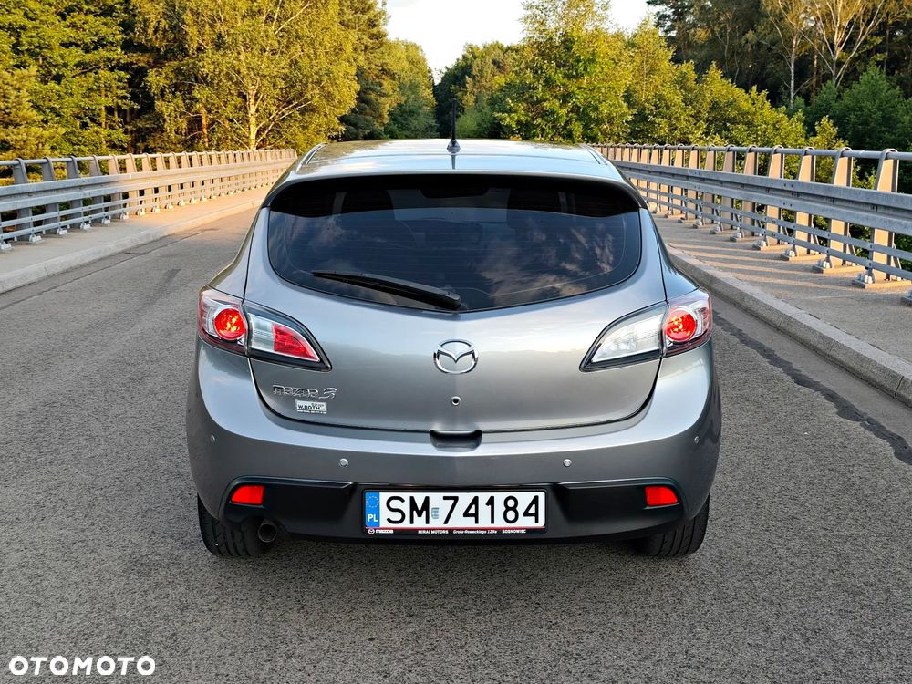 Mazda 3 1.6 Exclusive + - 11