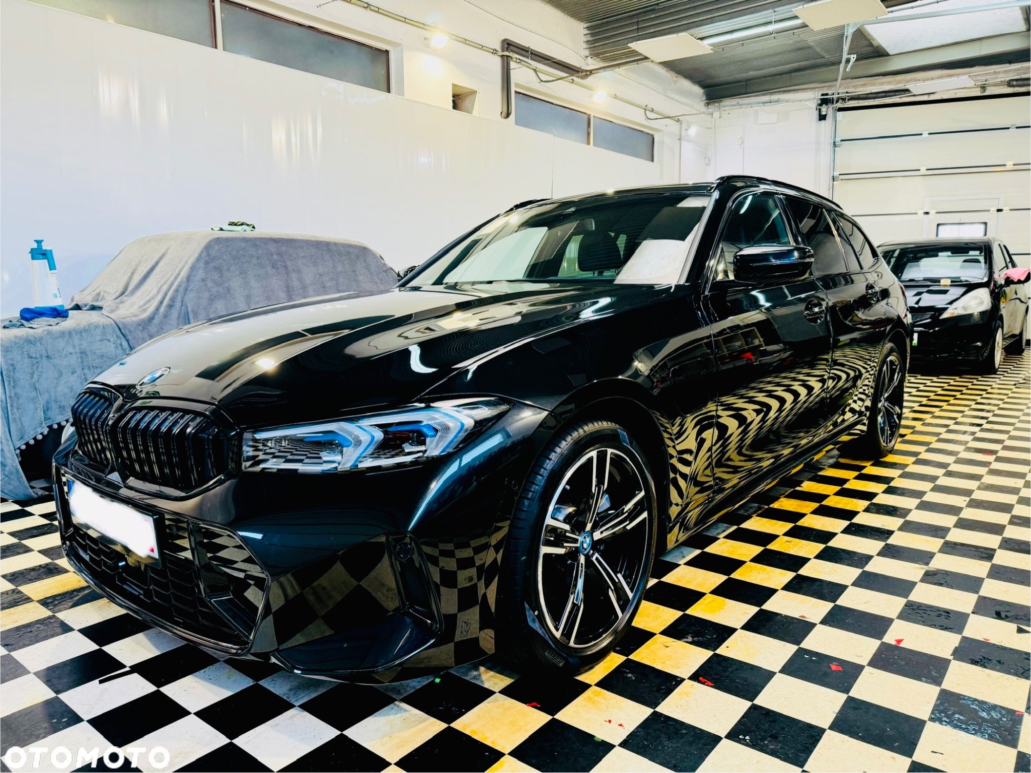 BMW Seria 3 330e Touring M Sport - 1