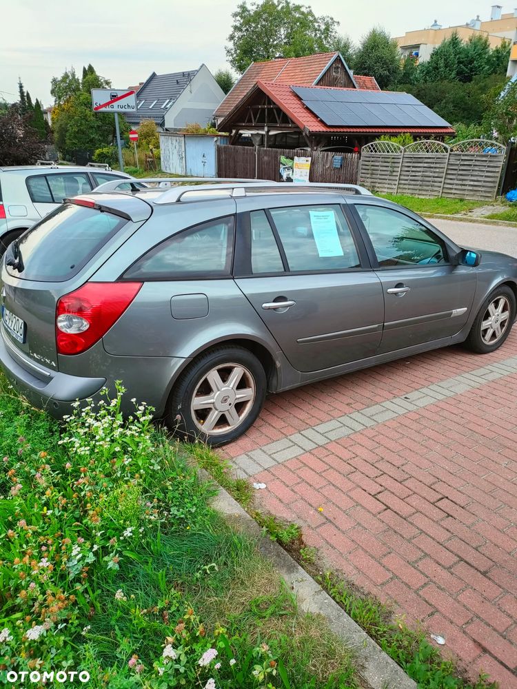 Renault Laguna 1.9 dCi Confort Dynamique - 8