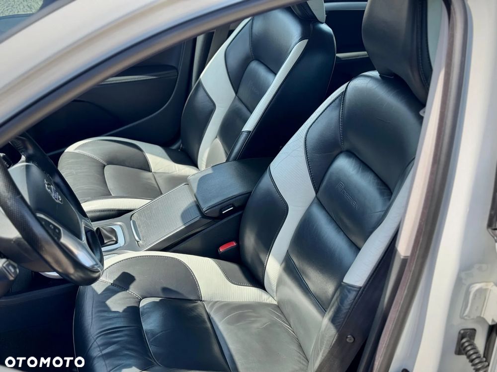Volvo V70 2.5T R-Design Summum - 16