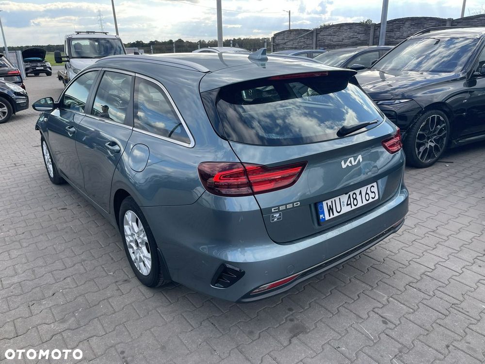 Kia Ceed 1.5 T-GDI DCT7 OPF (48V Mild Hybrid) Spirit - 4