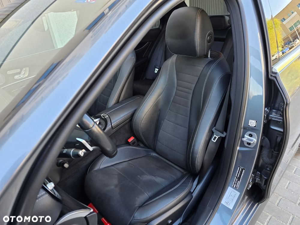 Mercedes-Benz Klasa E 220 d 4-Matic AMG - 12