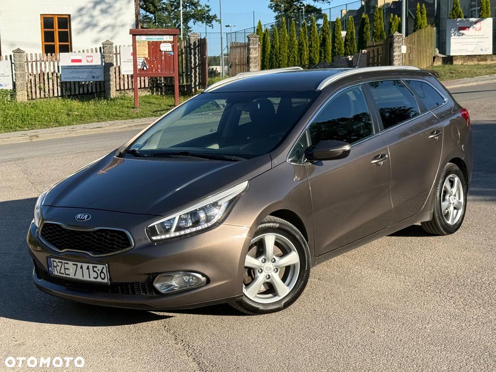 Kia Ceed - 1