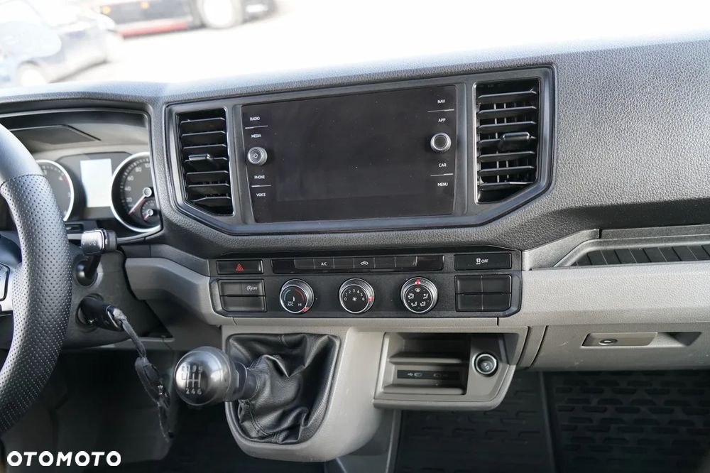 Volkswagen CRAFTER / SKRZYNIA 5 M / HDS PM 3623 / UDŹWIG  990 KG  / 2020 ROK / BLIŹNIAK / 3 MIEJSCA / SPROWADZONY - 32