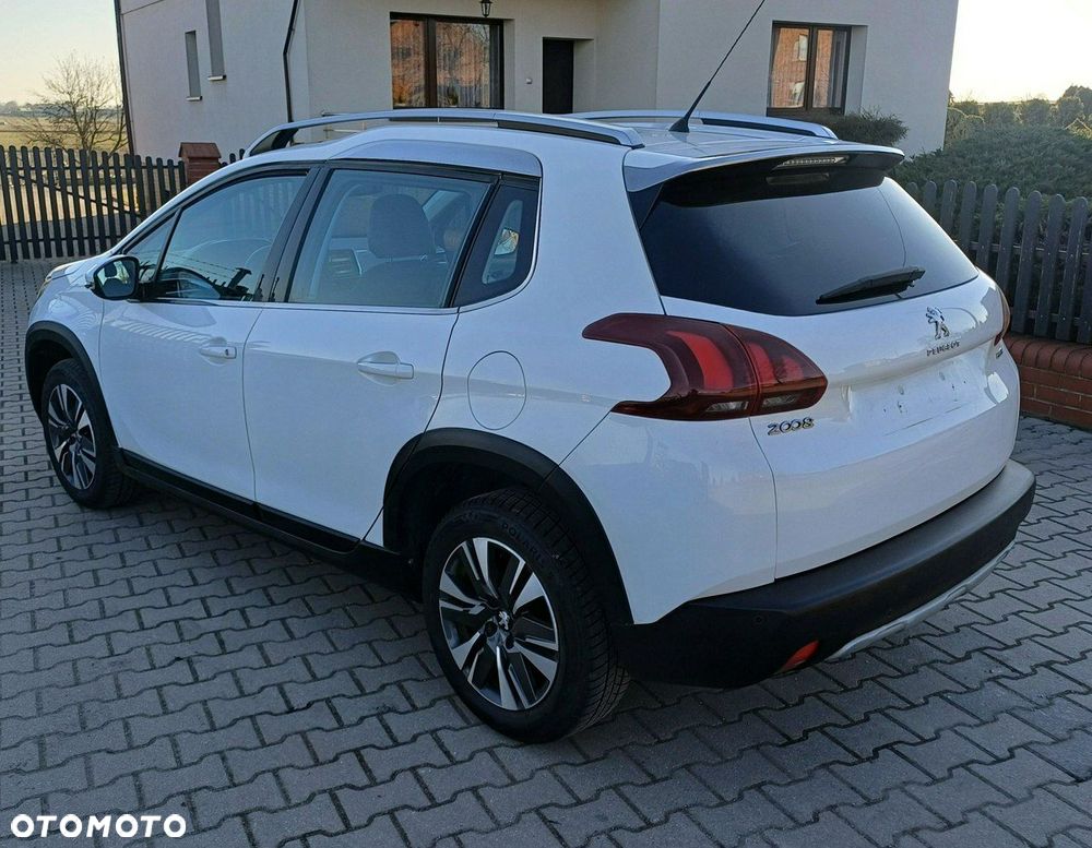 Peugeot 2008 - 3