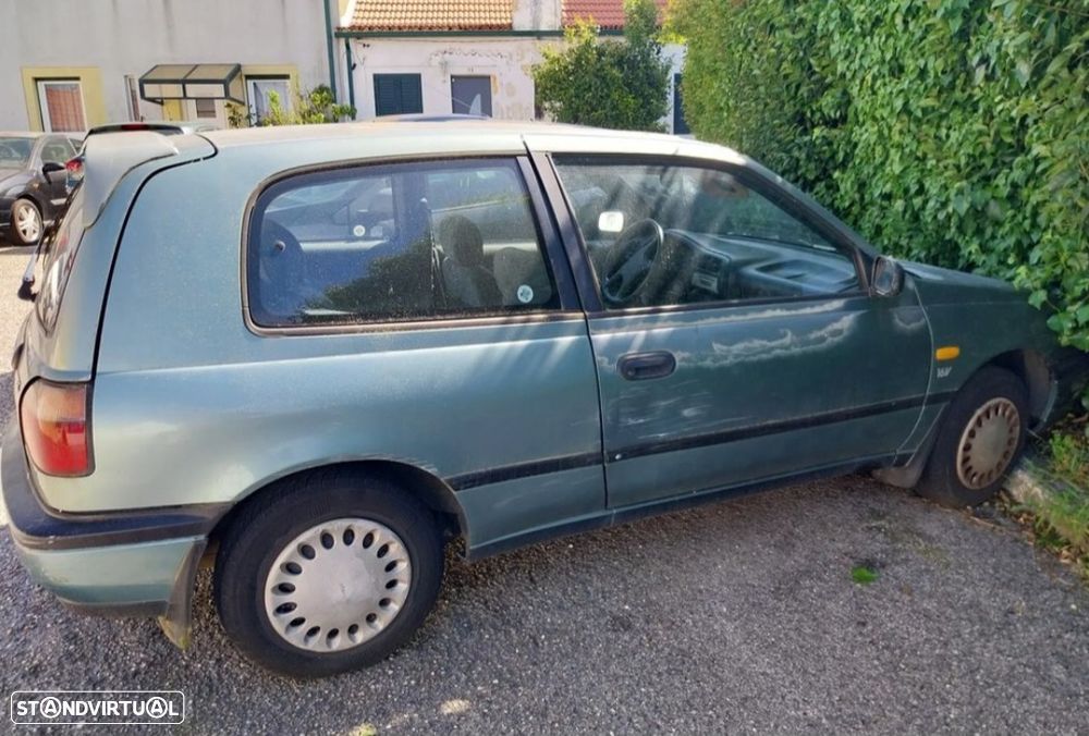 Nissan Sunny Hatchback 1.4 SLX - 2