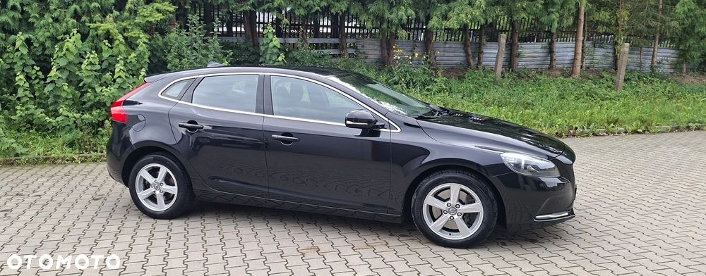 Volvo V40 D4 Drive-E Momentum - 9