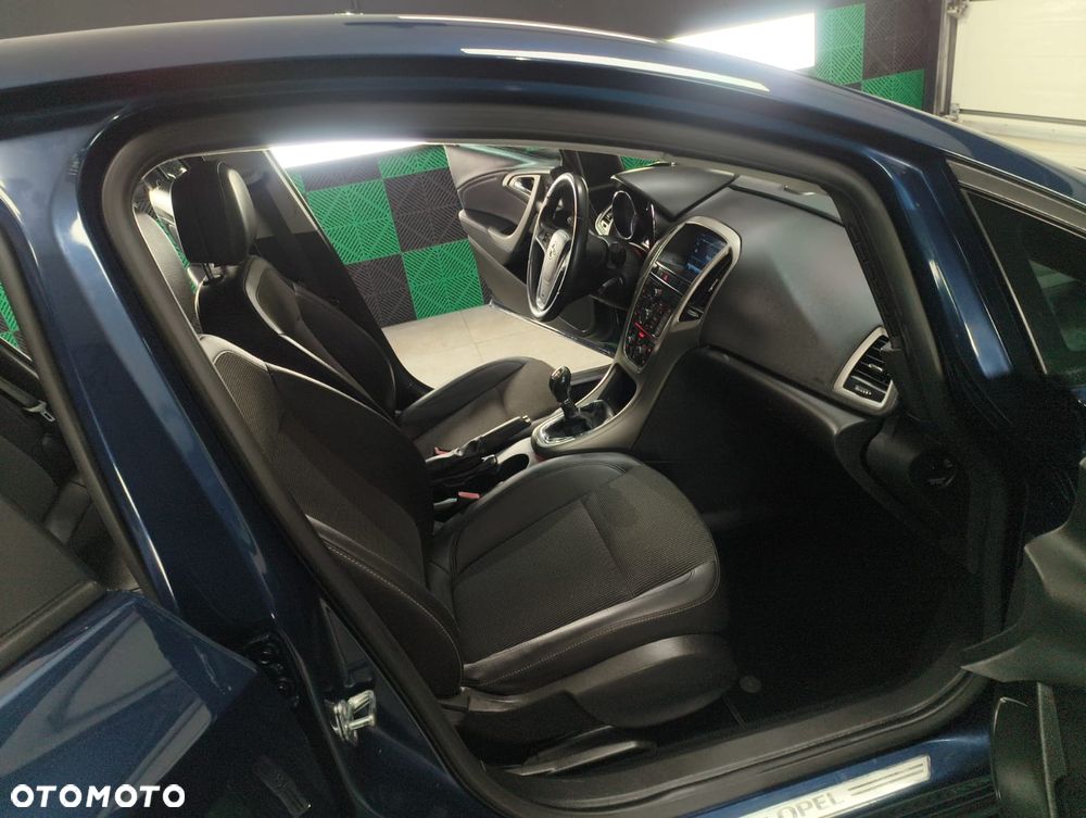 Opel Astra - 26