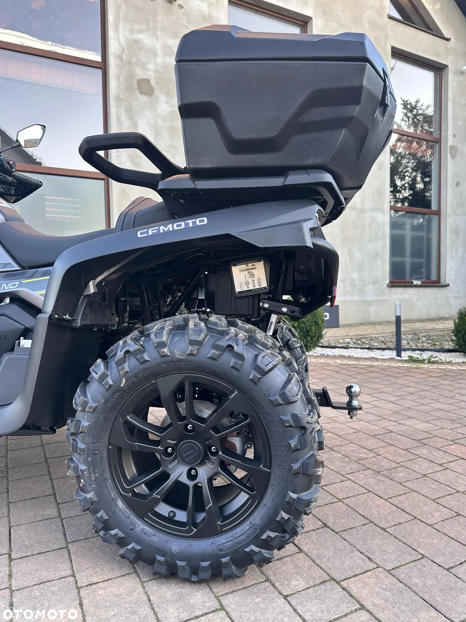 CFMoto CForce - 10