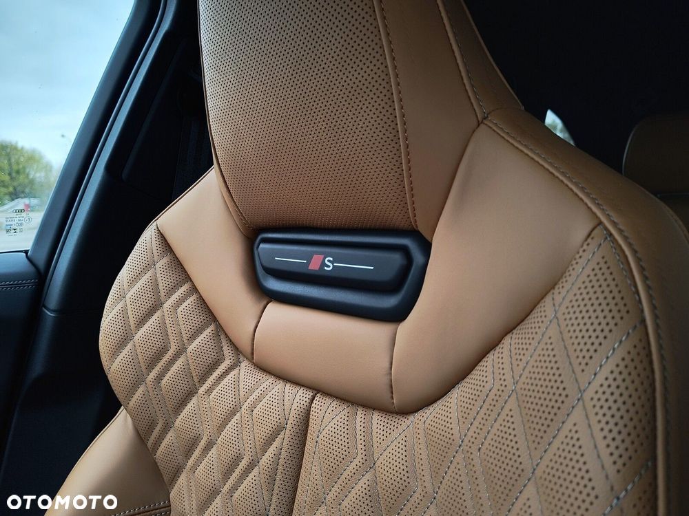 Audi S5 Avant - 34