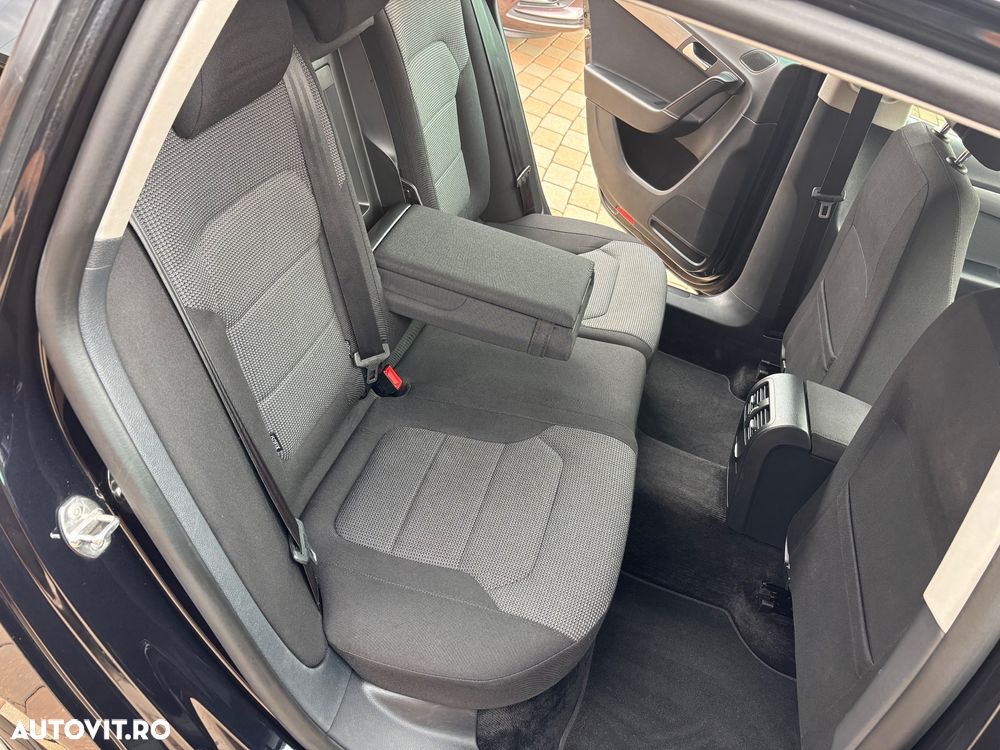 Volkswagen Passat 2.0 TDI BlueMotion Technology DPF Comfortline - 16