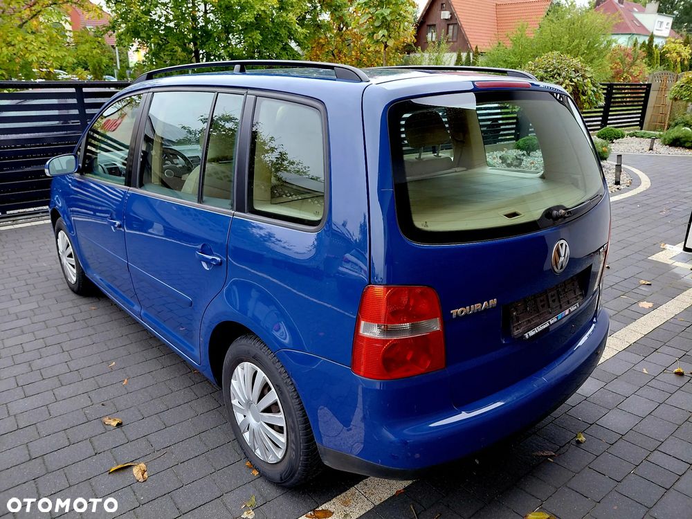Volkswagen Touran 2003 photo 3