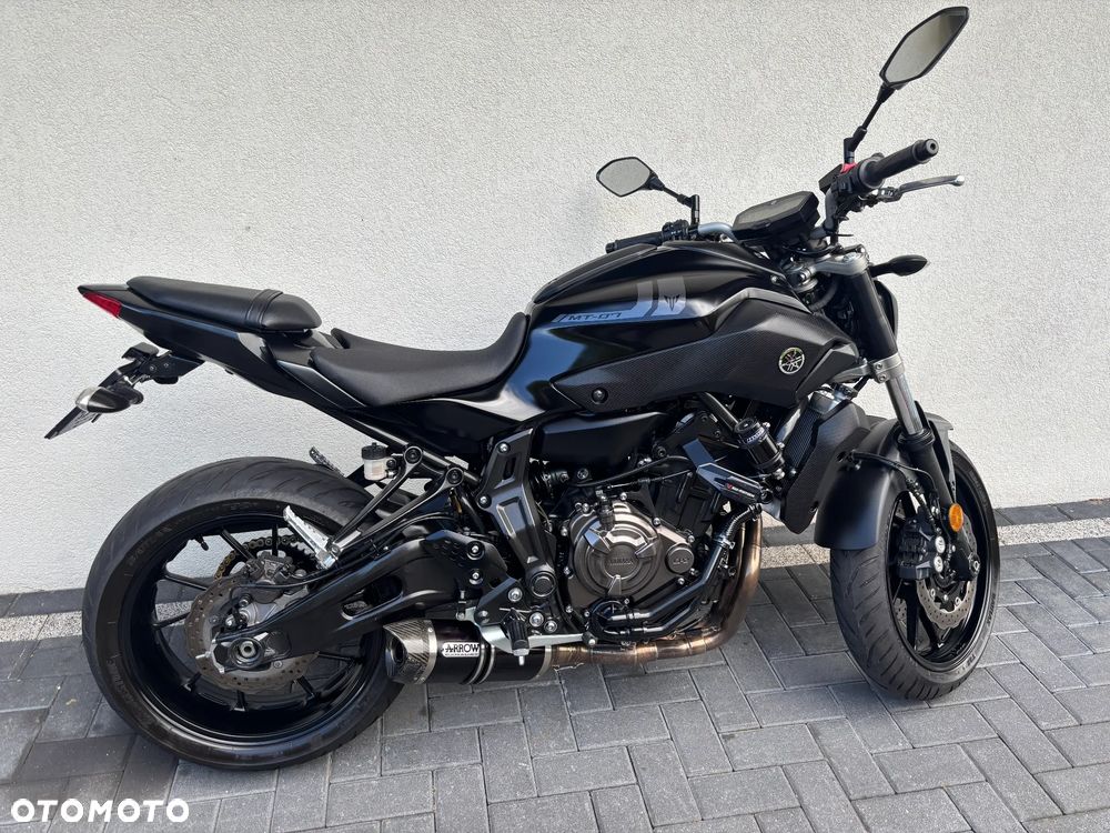 Yamaha MT - 9