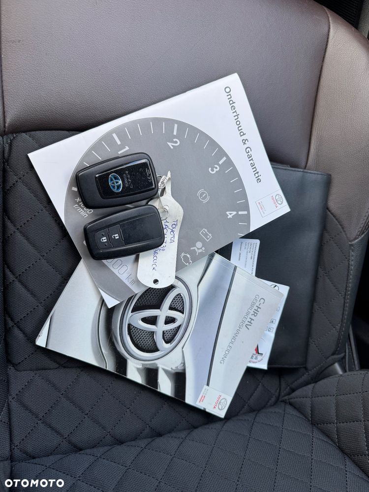 Toyota C-HR 1.8 Hybrid Executive - 34