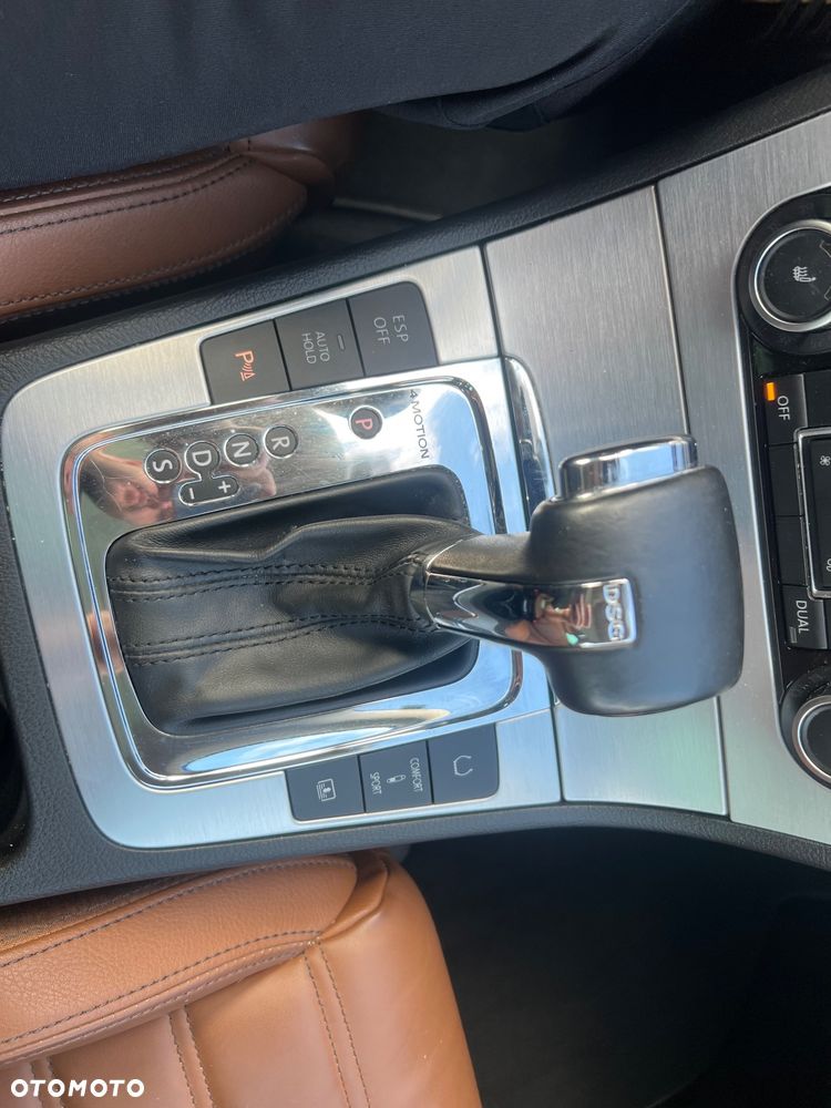 Volkswagen CC 3.6 V6 4Motion DSG - 20