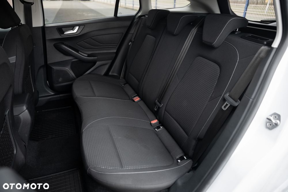Ford Focus 1.5 EcoBlue STart-Stopp-System TITANIUM - 35