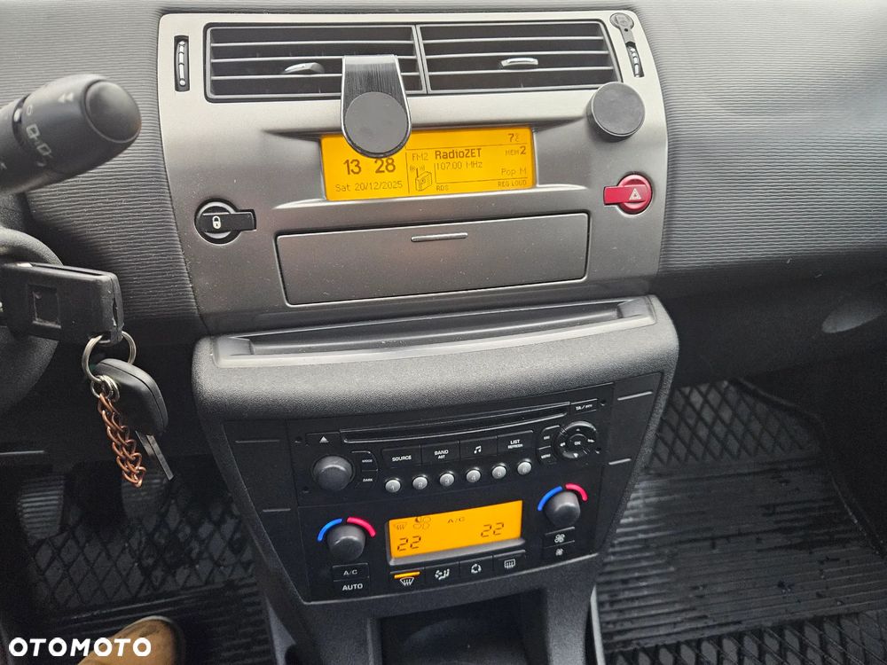 Citroën C4 1.4 16V Tonic - 11