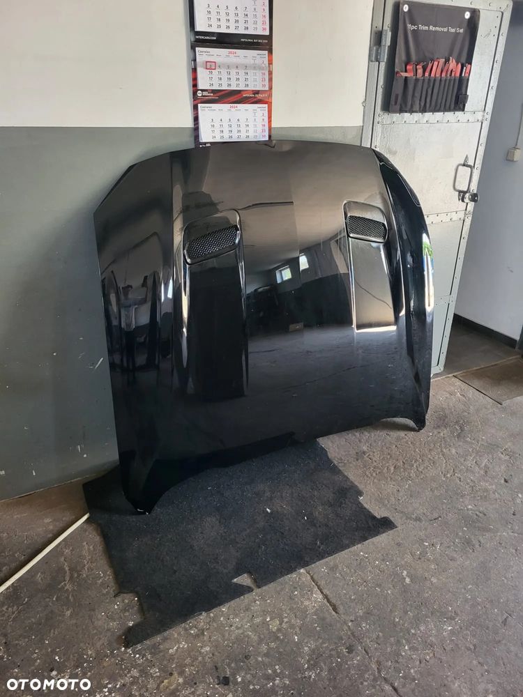 ford mustang 2019rok maska uszkodzona - 10