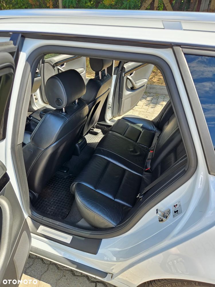 Audi A4 Avant 2.0 TDI DPF Quattro - 19