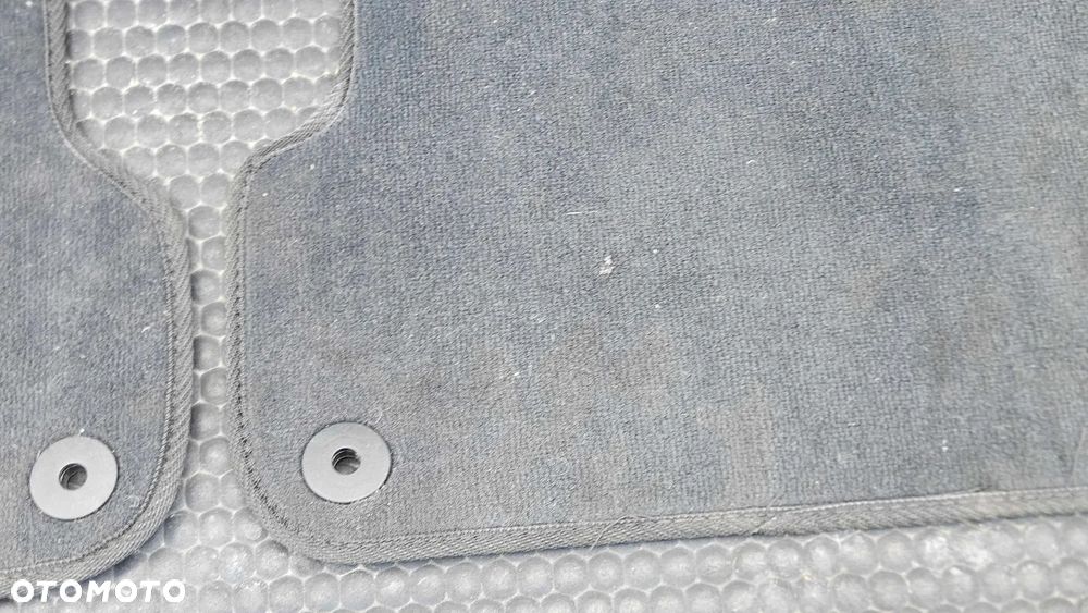 Dywaniki Wycieraczki Wykładzina Czarne Welur Europa Komplet Audi A4 B6 B7 Seat Exeo Sedan Kombi - 30