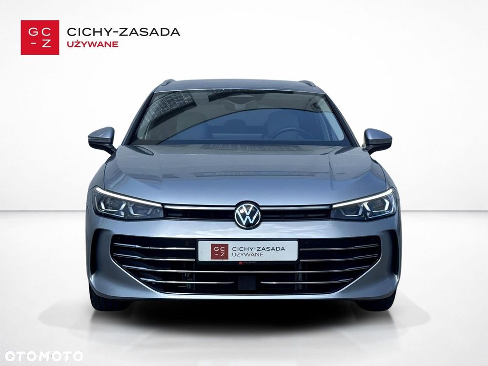 Volkswagen Passat Variant 2.0 TDI SCR 4Mot Elegance DSG - 8