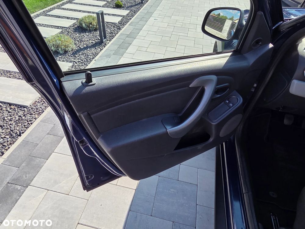 Dacia Duster 1.6 16V 105 4x2 Essentiel - 13