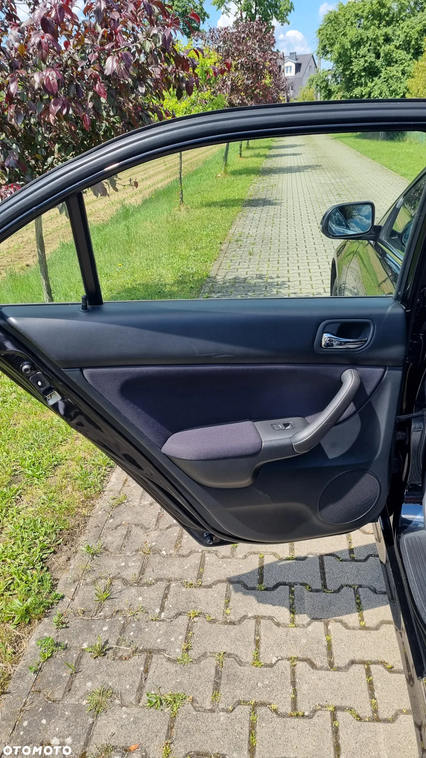Honda Accord 2.0 Executive - 11