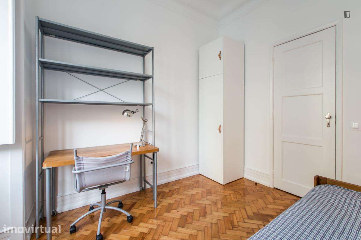 Quarto - localizado em Alcântara Lisbon - Grande imagem: 3/13